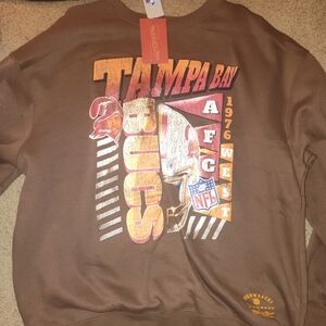 Tampa Bay buccaneers Mitchell and Ness throwback crewnwck